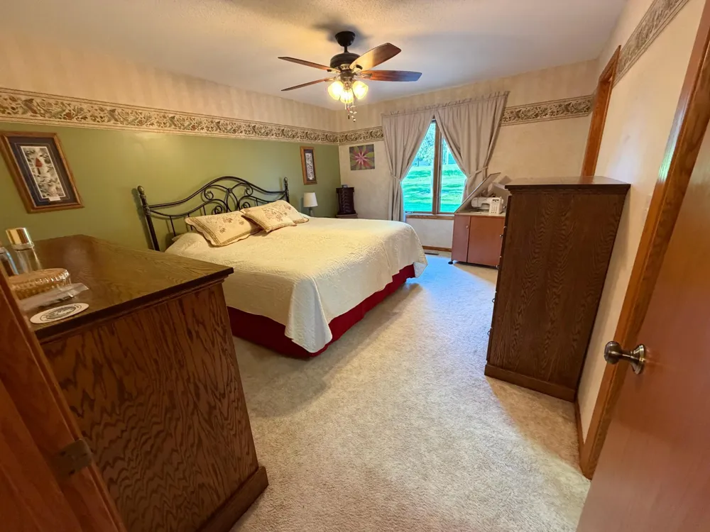 217 Green Lea Lane Albert Lea, MN 56007