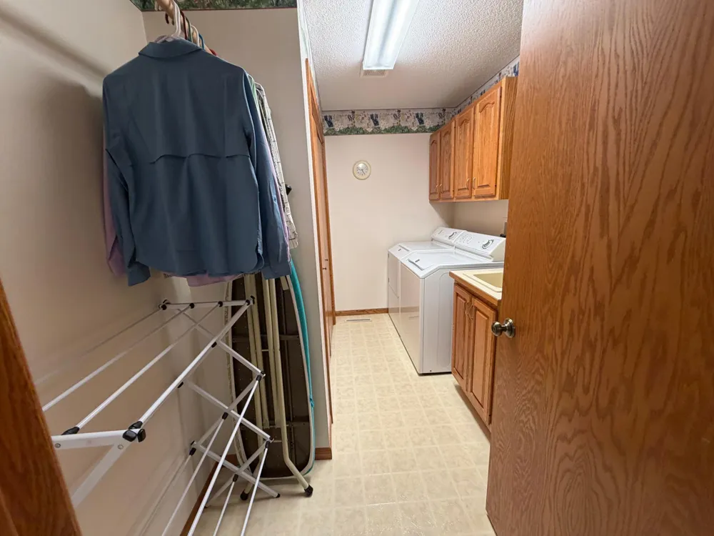 217 Green Lea Lane Albert Lea, MN 56007