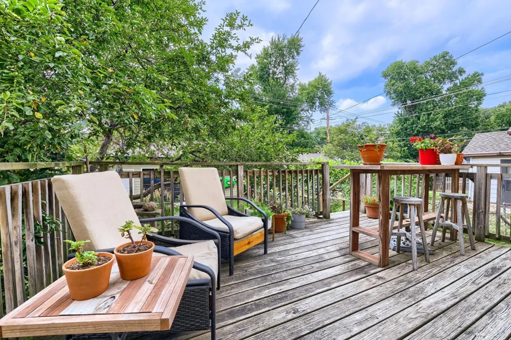 1735 Malvern Street Roseville, MN 55113
