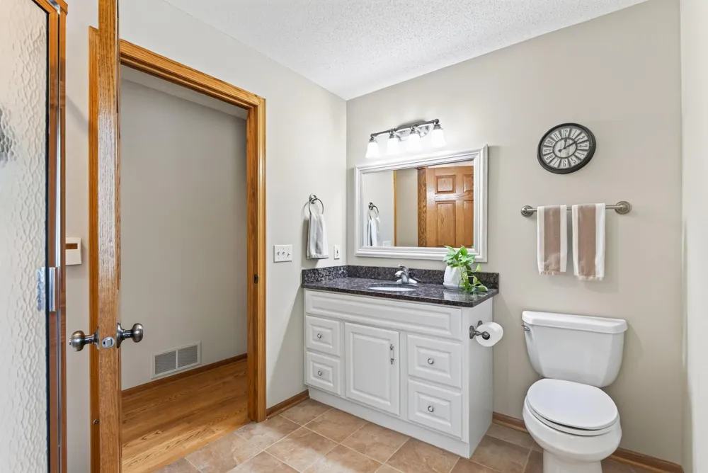 9848 218th Avenue NW Elk River, MN 55330