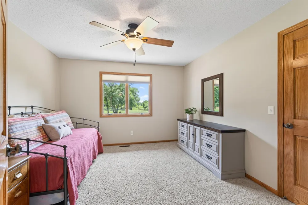 9848 218th Avenue NW Elk River, MN 55330