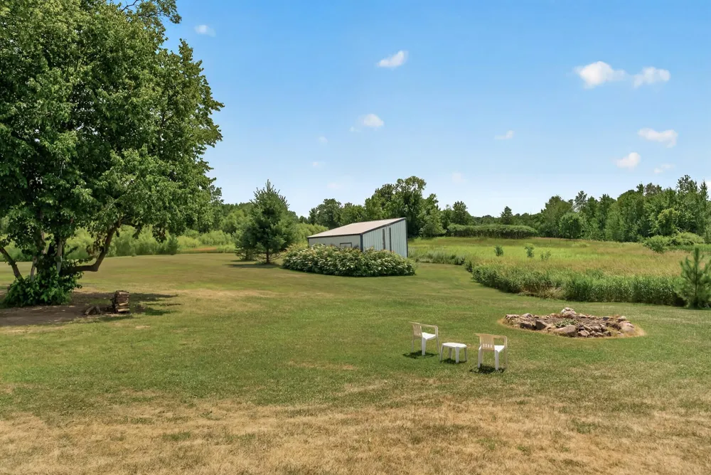 9848 218th Avenue NW Elk River, MN 55330
