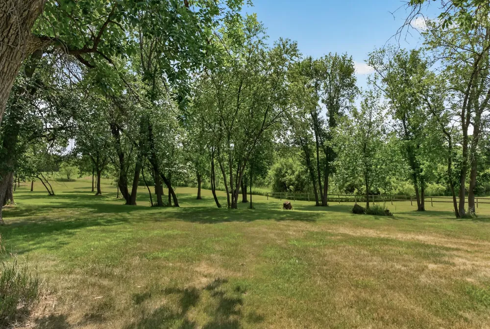 9848 218th Avenue NW Elk River, MN 55330