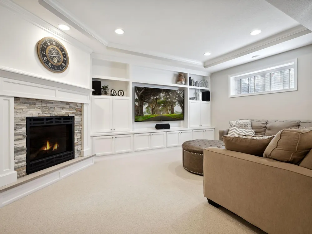 5209 W 48th Street Edina, MN 55436