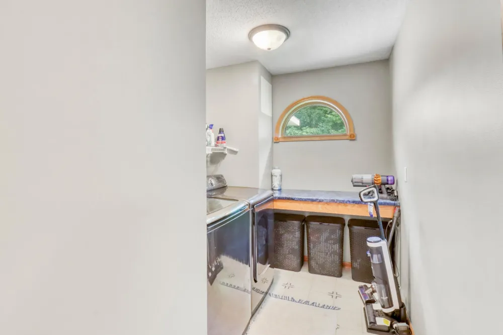 1373 Burroughs Road Detroit Lakes, MN 56501