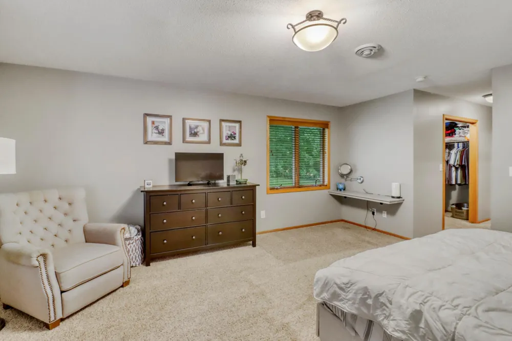 1373 Burroughs Road Detroit Lakes, MN 56501