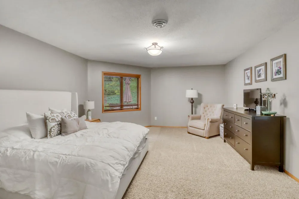 1373 Burroughs Road Detroit Lakes, MN 56501