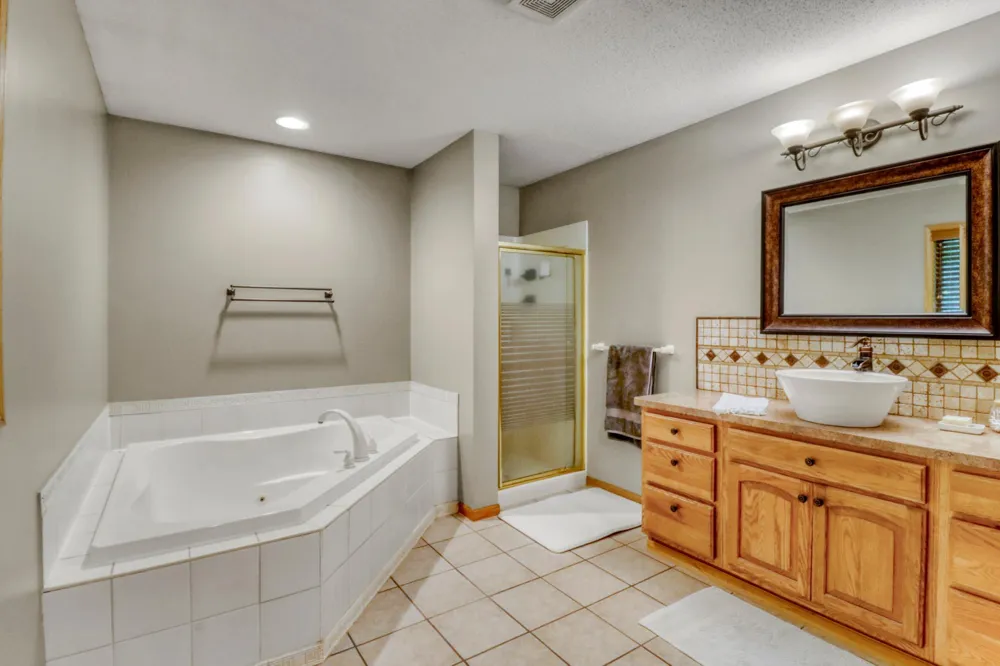 1373 Burroughs Road Detroit Lakes, MN 56501