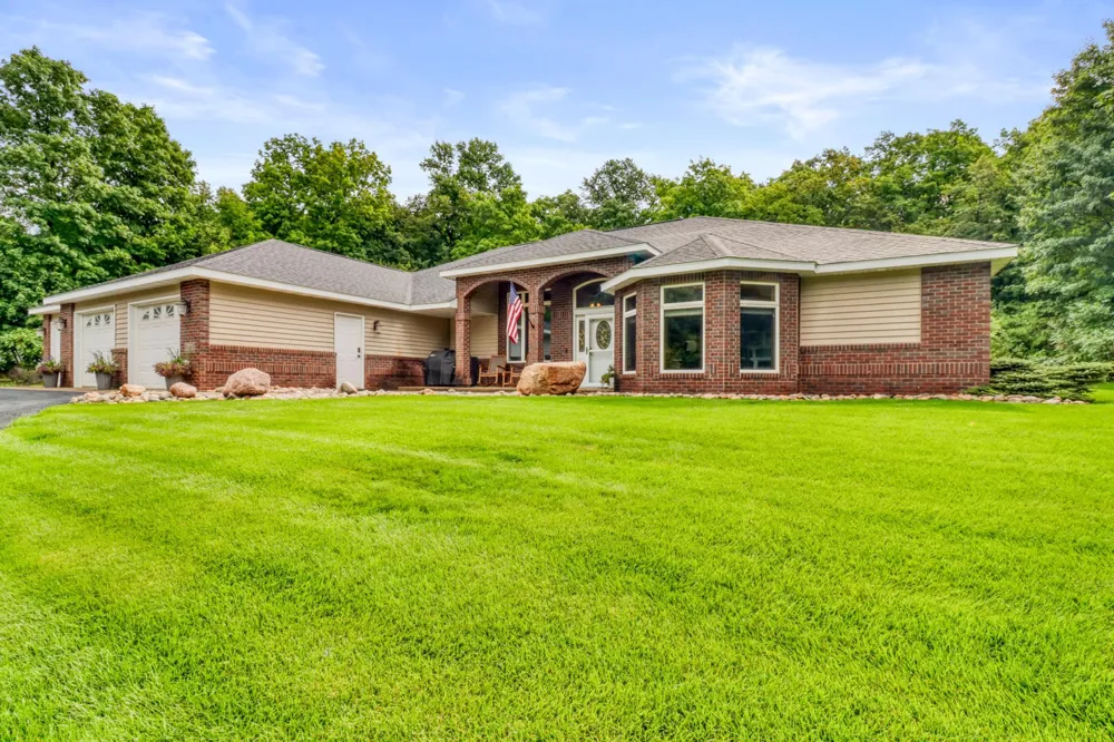 1373 Burroughs Road Detroit Lakes, MN 56501