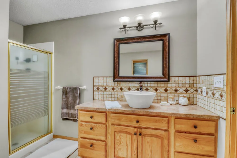 1373 Burroughs Road Detroit Lakes, MN 56501