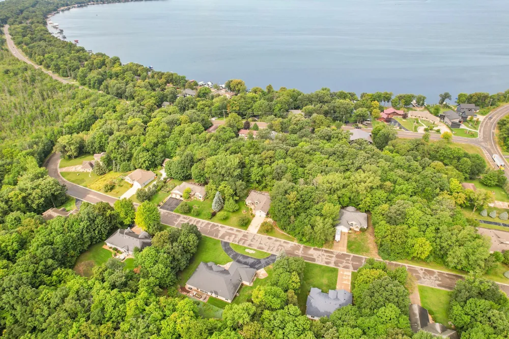 1373 Burroughs Road Detroit Lakes, MN 56501