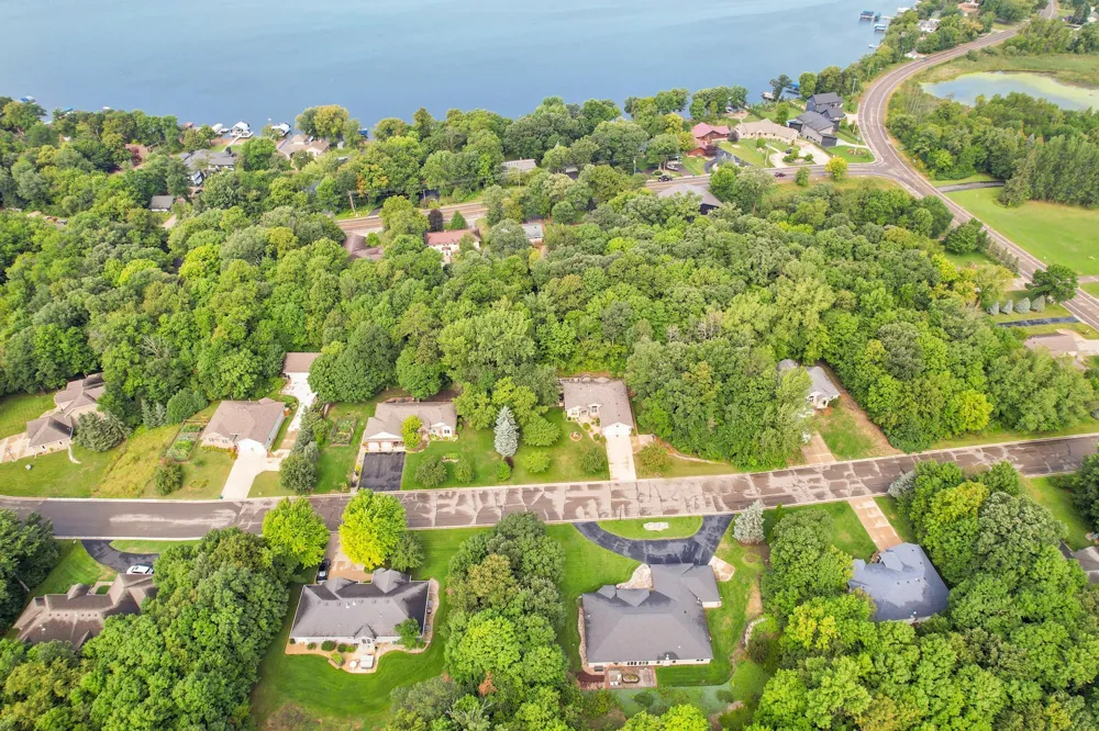1373 Burroughs Road Detroit Lakes, MN 56501