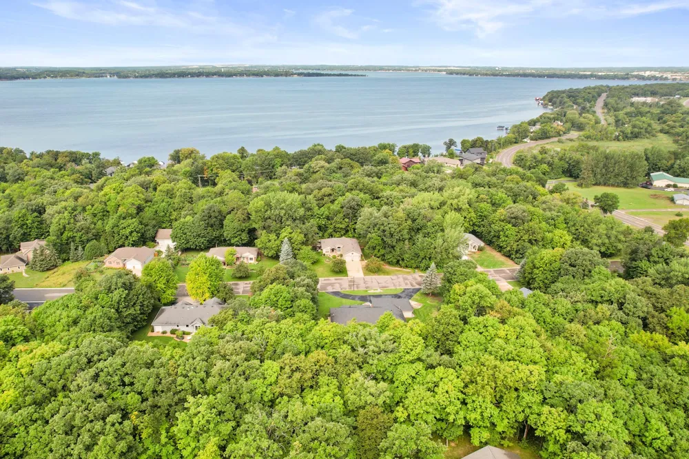 1373 Burroughs Road Detroit Lakes, MN 56501