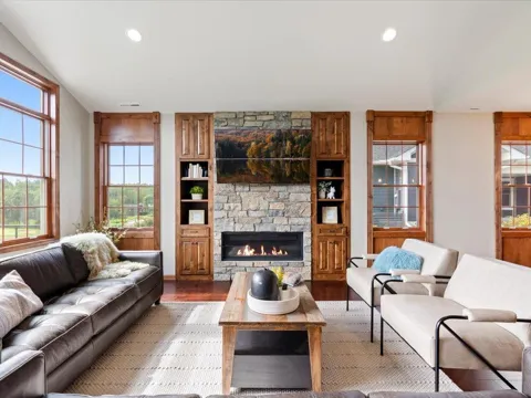 7868 Chickasaw Circle