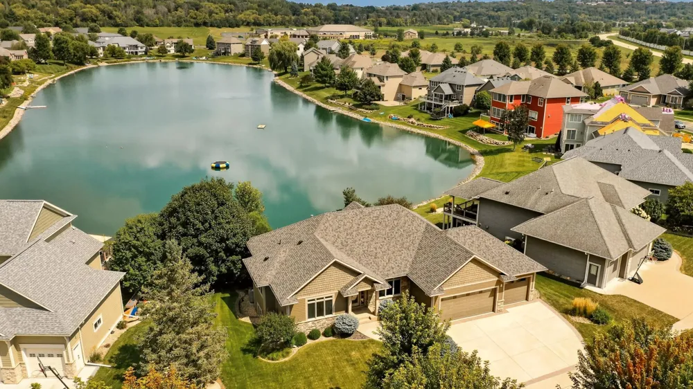 4010 Autumn Lake Court SW Rochester, MN 55902