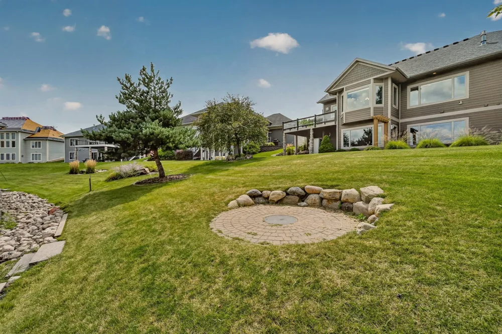 4010 Autumn Lake Court SW Rochester, MN 55902
