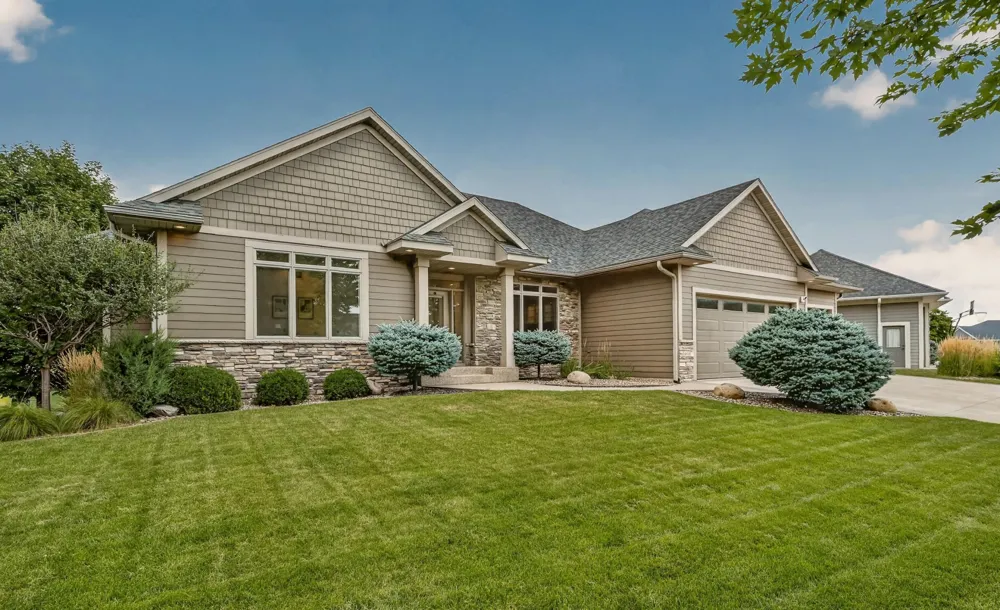 4010 Autumn Lake Court SW Rochester, MN 55902