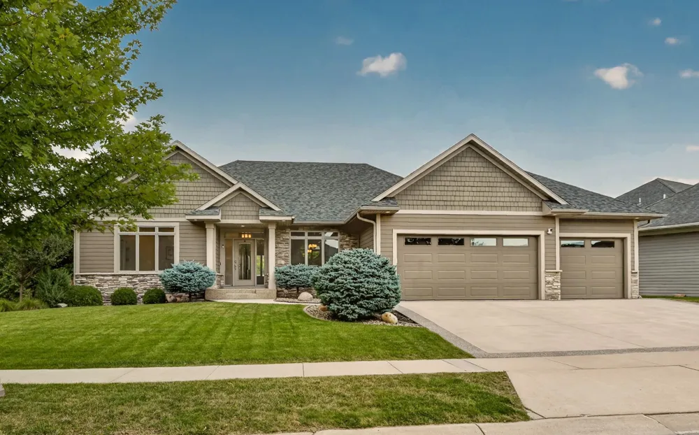 4010 Autumn Lake Court SW Rochester, MN 55902