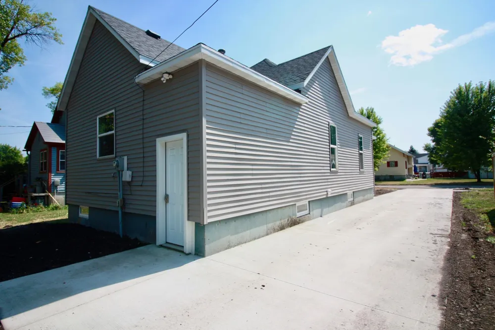 518 Andrews Avenue Breckenridge, MN 56520