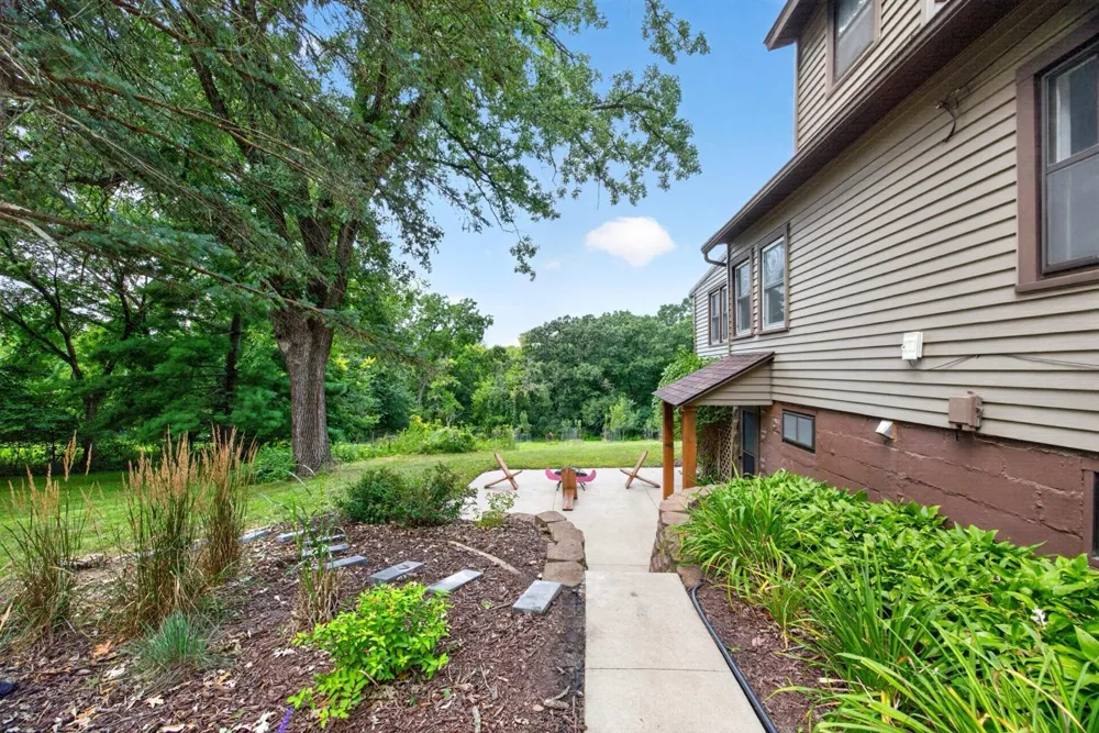 2505 E River Road NE Rochester, MN 55906