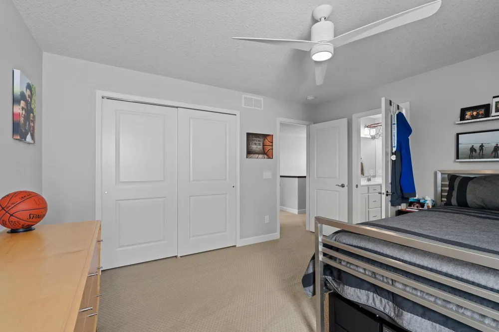 4313 Schilling Way Woodbury, MN 55129