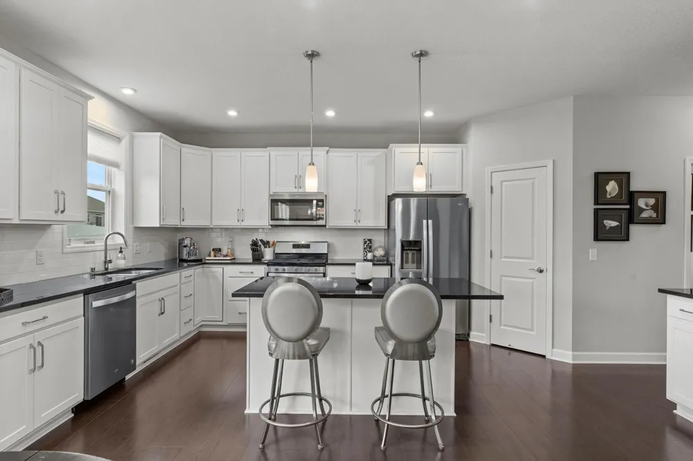 4313 Schilling Way Woodbury, MN 55129