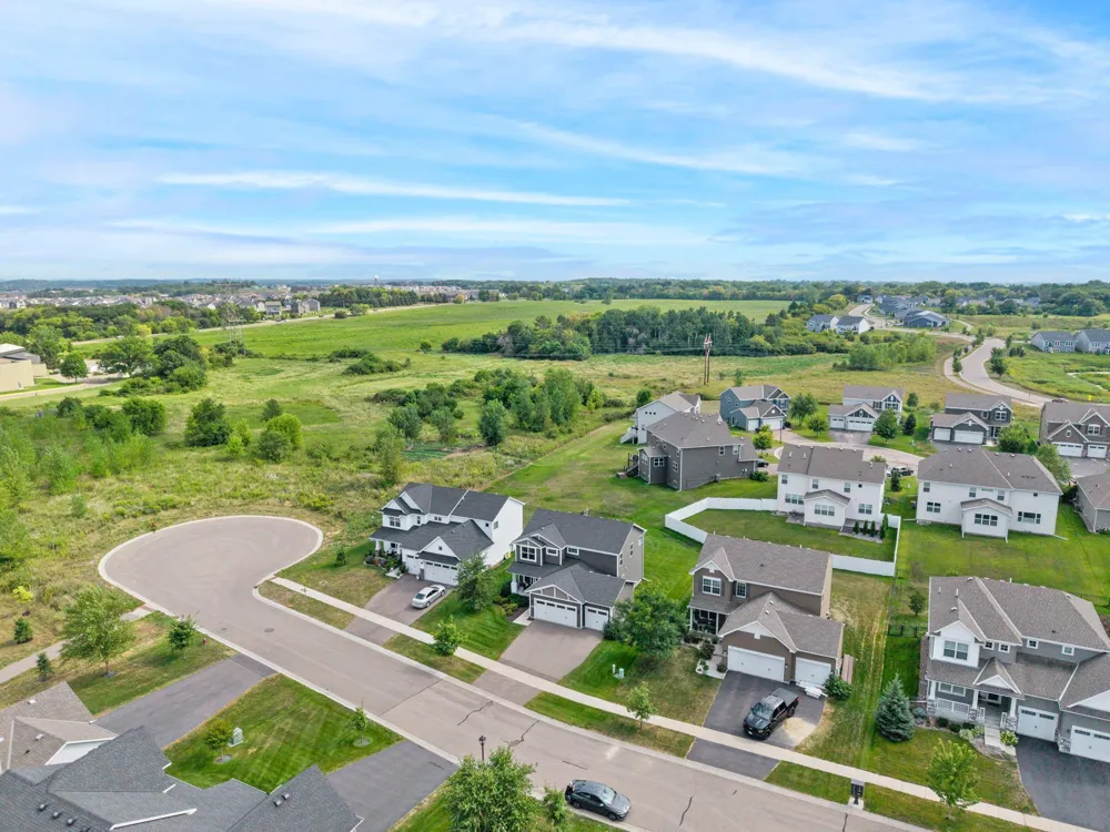 4313 Schilling Way Woodbury, MN 55129