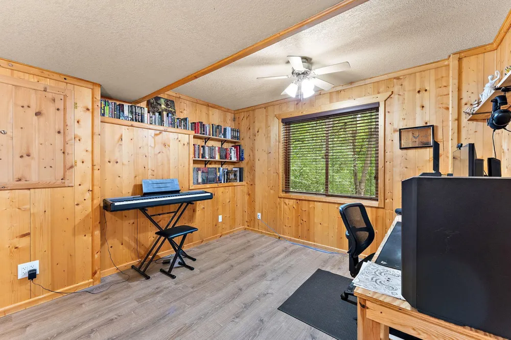 2554 Haller Lane E Maplewood, MN 55119