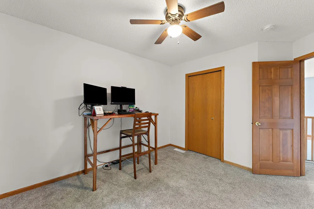 2554 Haller Lane E Maplewood, MN 55119