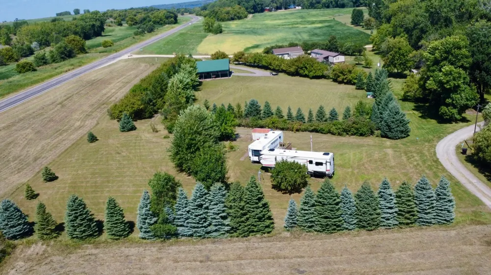 48481 Baileys Bay Road Big Stone City, SD 57216