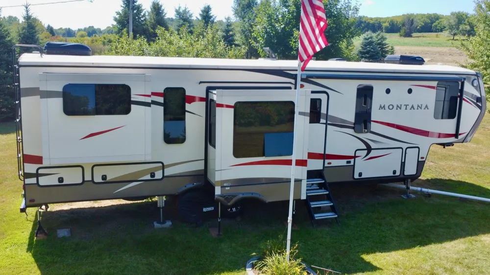 48481 Baileys Bay Road Big Stone City, SD 57216