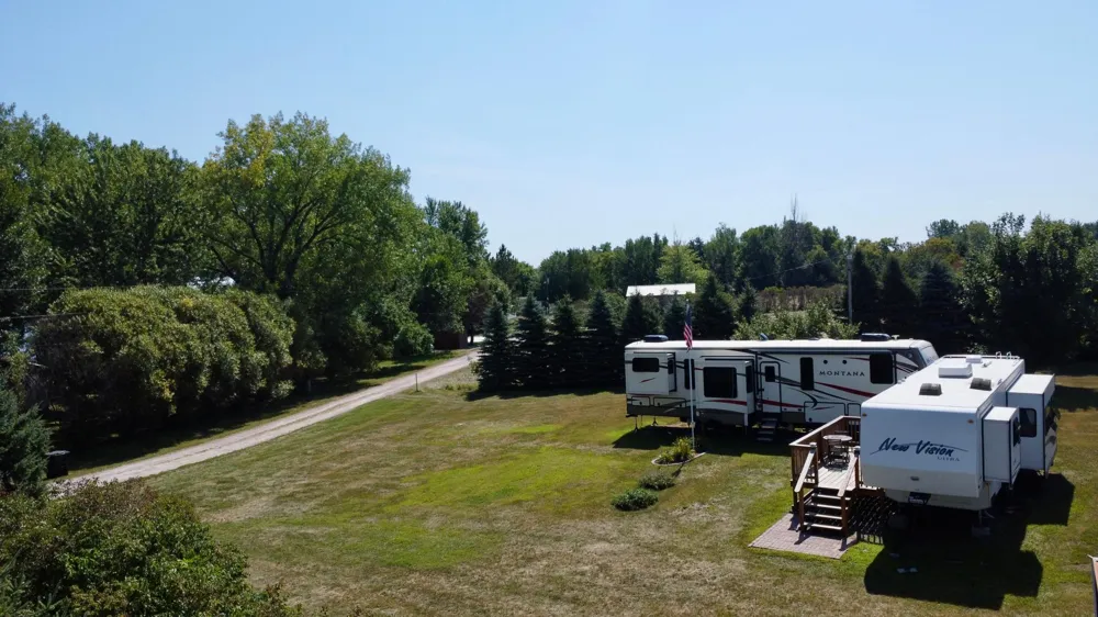 48481 Baileys Bay Road Big Stone City, SD 57216