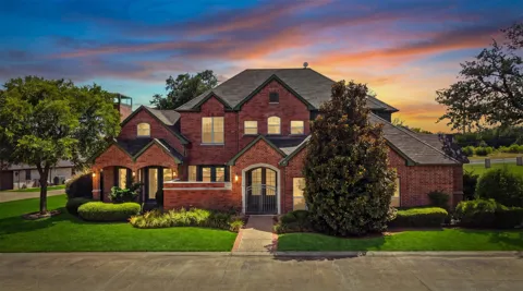 4201 Bluff View Drive