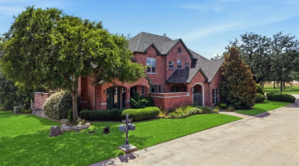 4201 Bluff View Drive Granbury, TX 76048