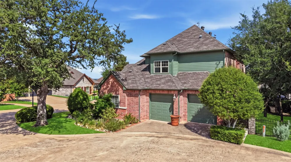 4201 Bluff View Drive Granbury, TX 76048
