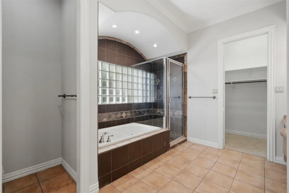 4201 Bluff View Drive Granbury, TX 76048
