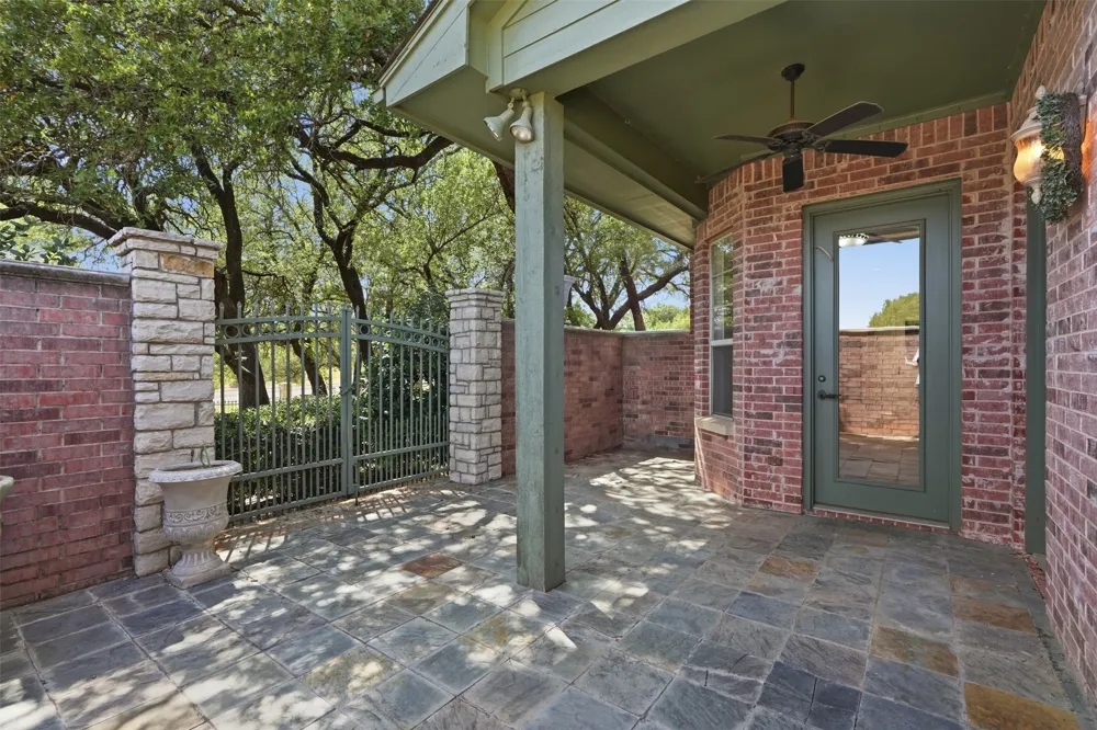 4201 Bluff View Drive Granbury, TX 76048