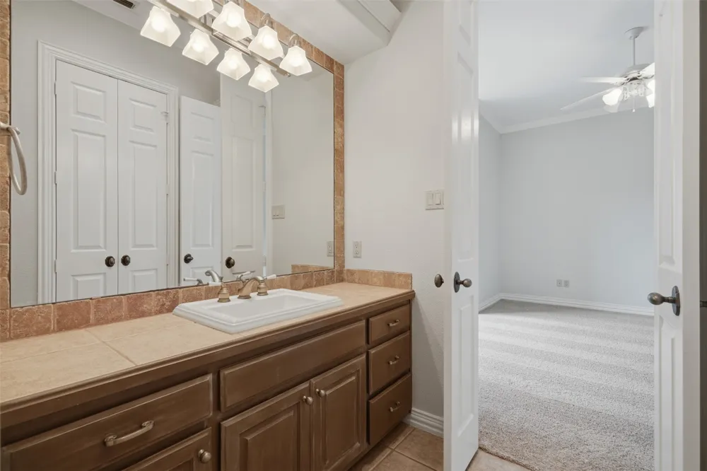 4201 Bluff View Drive Granbury, TX 76048