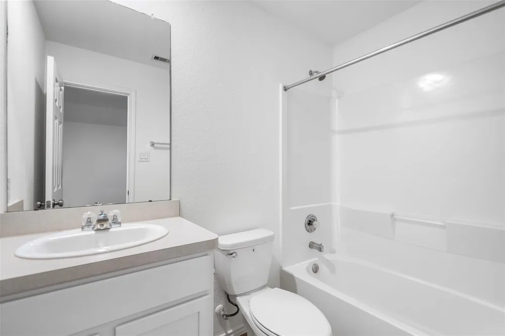 14534 Broadbury Pond Road Rosharon, TX 77583