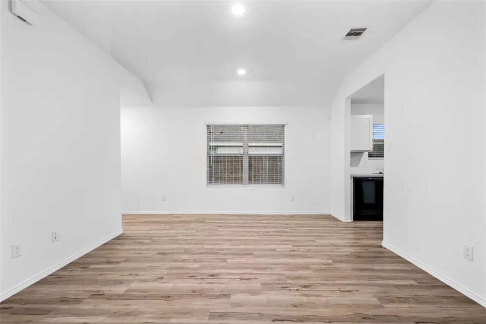 14534 Broadbury Pond Road Rosharon, TX 77583
