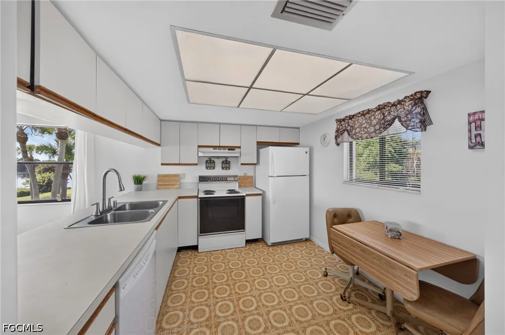 Bay Pointe Boulevard #208 North Fort Myers, FL 33917