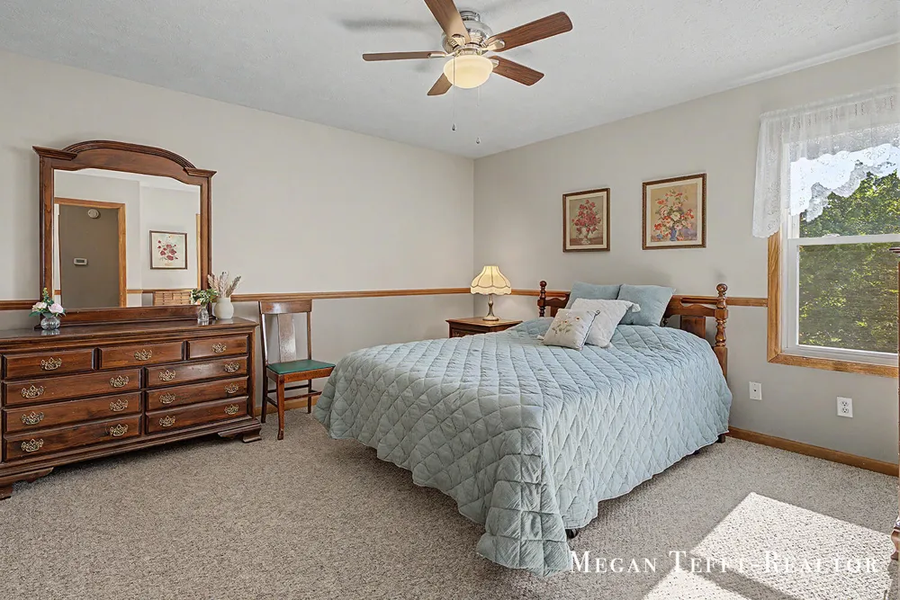 6230 Belmont Farms NE Belmont, MI 49306