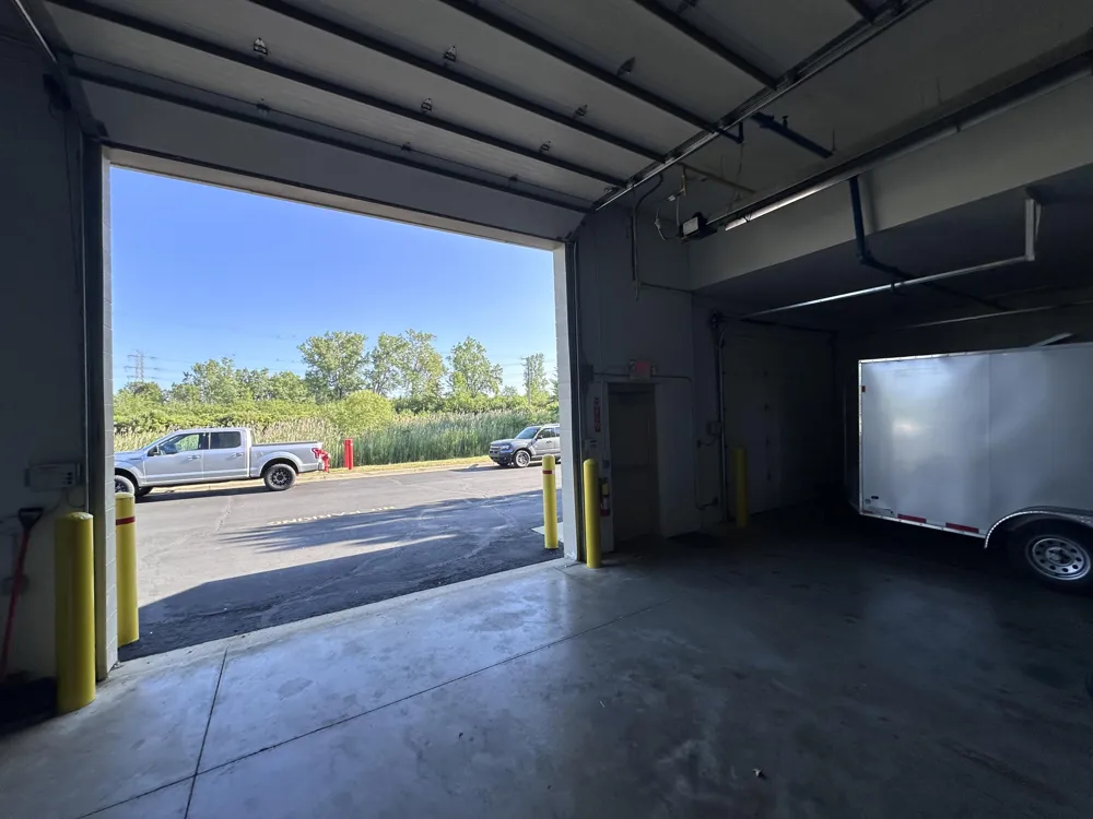 20372 Van Horn Road Woodhaven, MI 48183