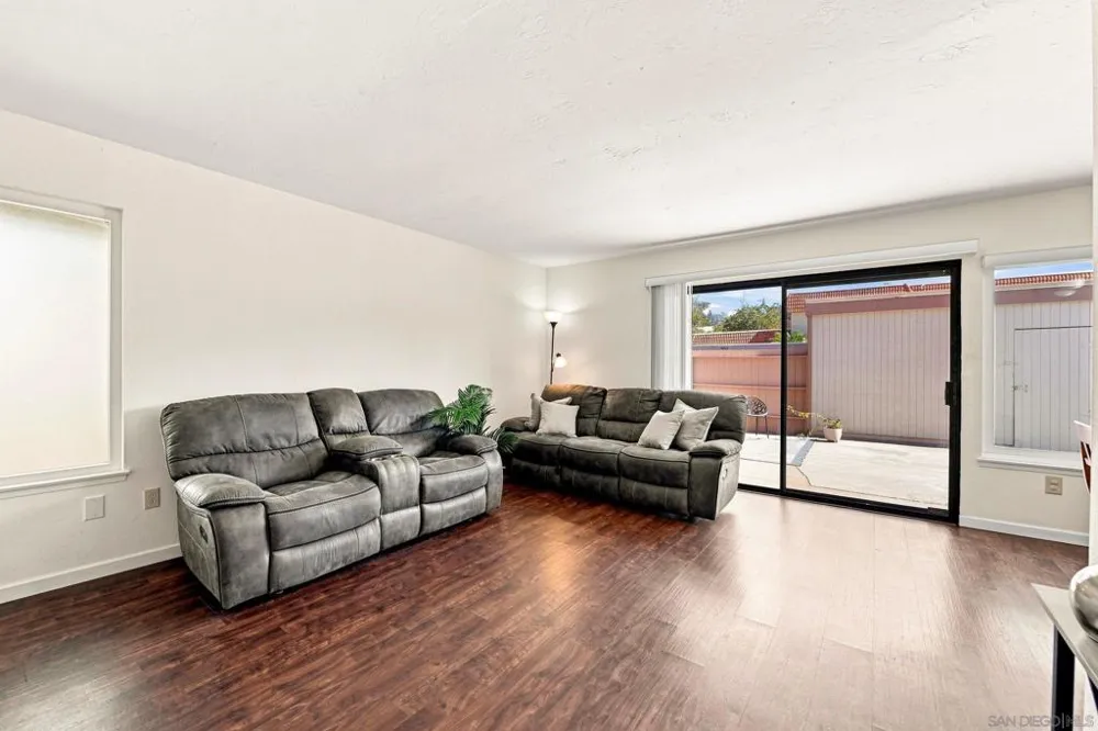 2812 Via Magia Carlsbad, CA 92010