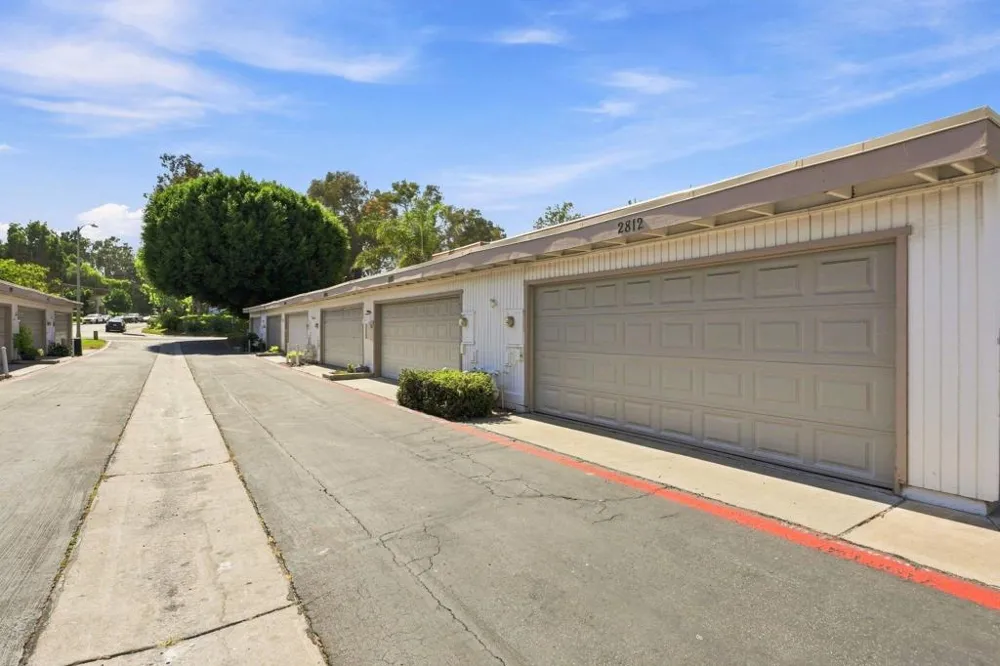 2812 Via Magia Carlsbad, CA 92010