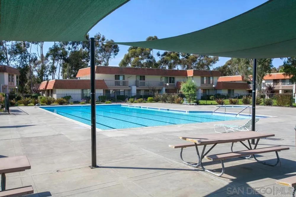 2812 Via Magia Carlsbad, CA 92010