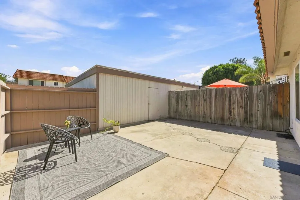 2812 Via Magia Carlsbad, CA 92010