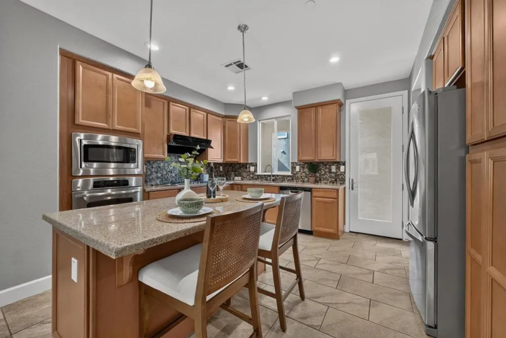 1052 Doheny Terrace Sunnyvale, CA 94085
