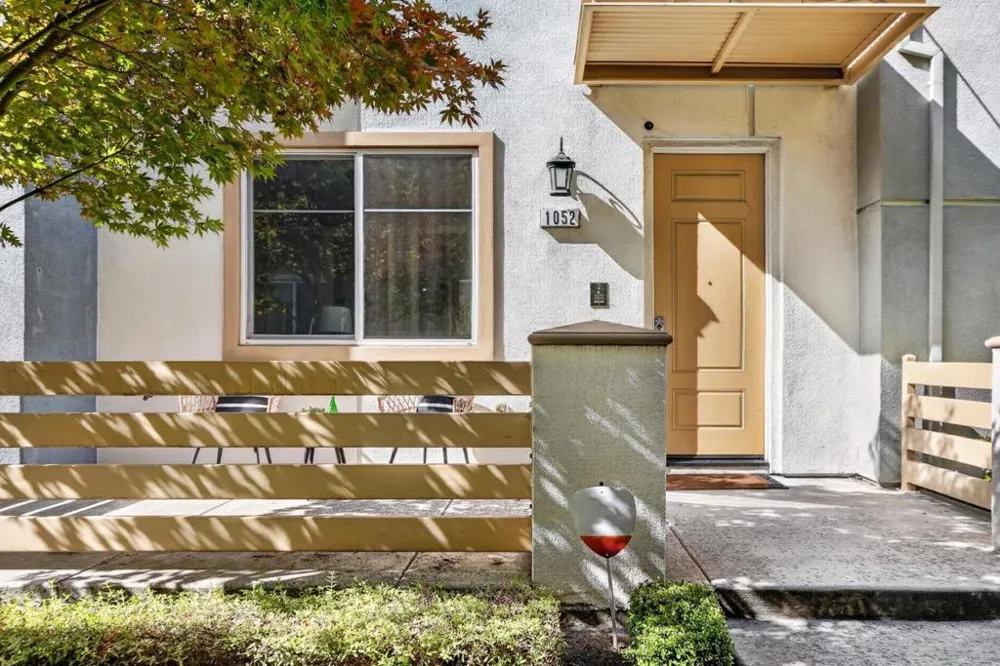 1052 Doheny Terrace Sunnyvale, CA 94085
