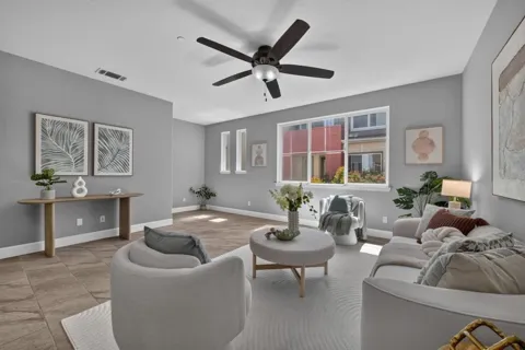 1052 Doheny Terrace